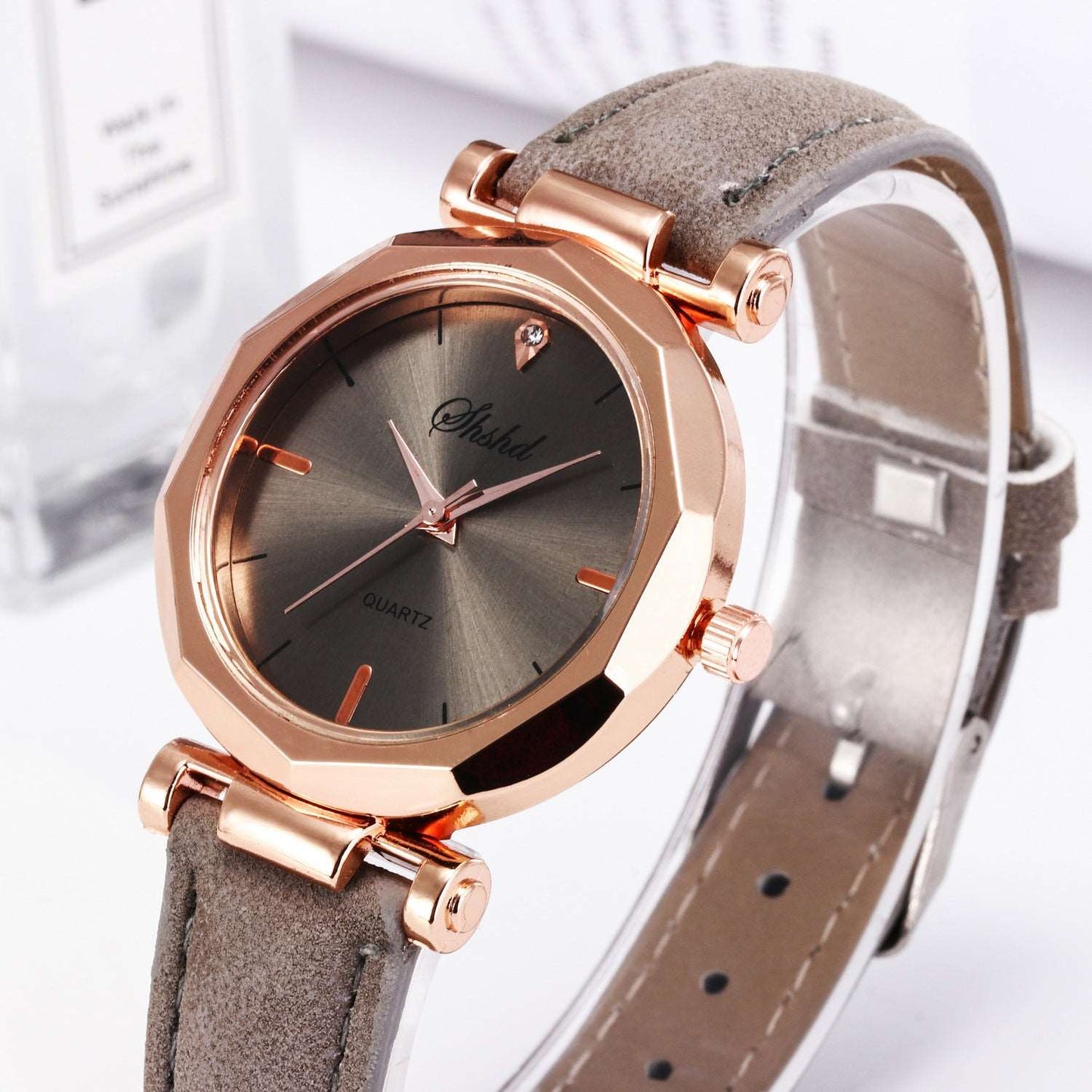 the best alternative watch available at Luxe Glow online store, the best affordable watch under 150$. a perfect first watch