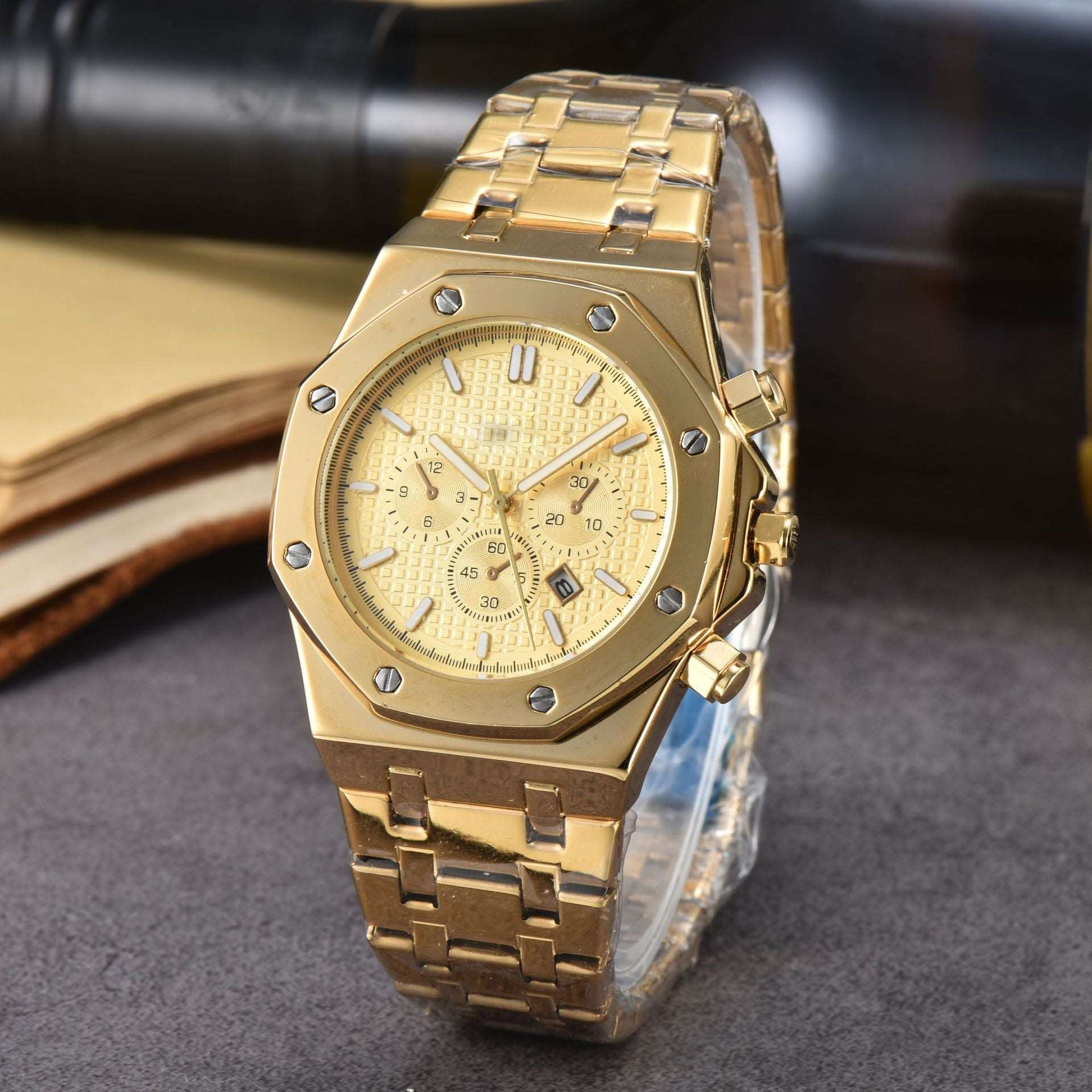 the best alternative watch available at Luxe Glow online store, the best affordable watch under 150$. a perfect first watch